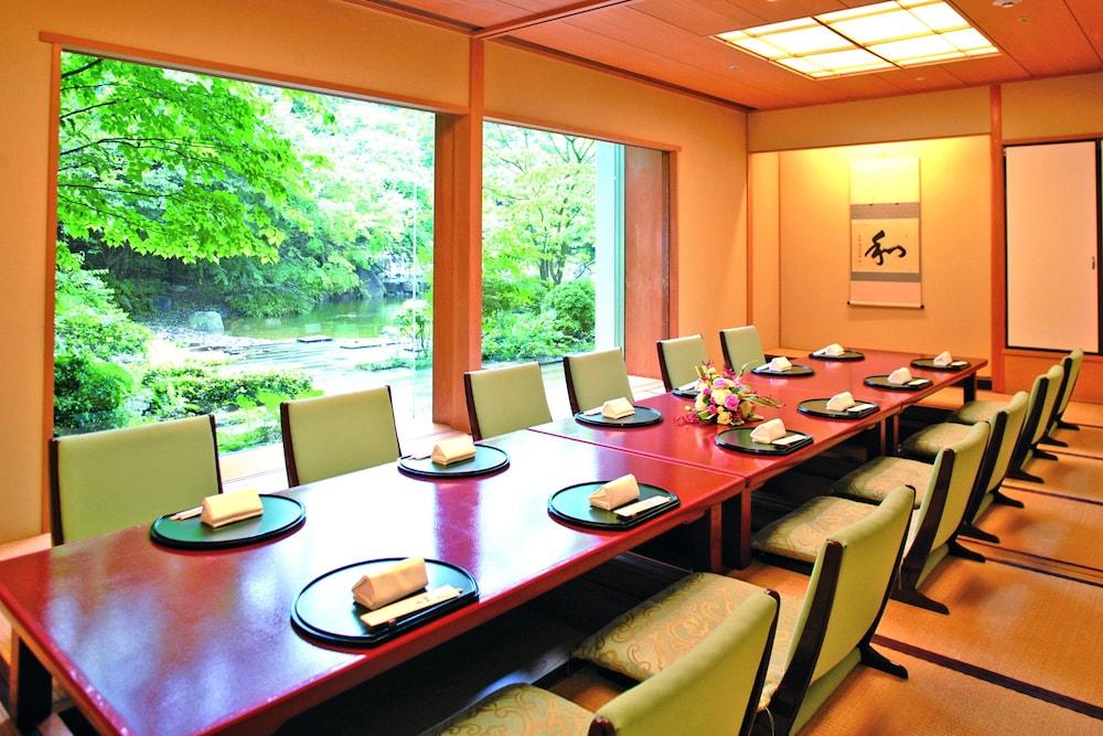 Okura Akademia Park Hotel Kisarazu Extérieur photo