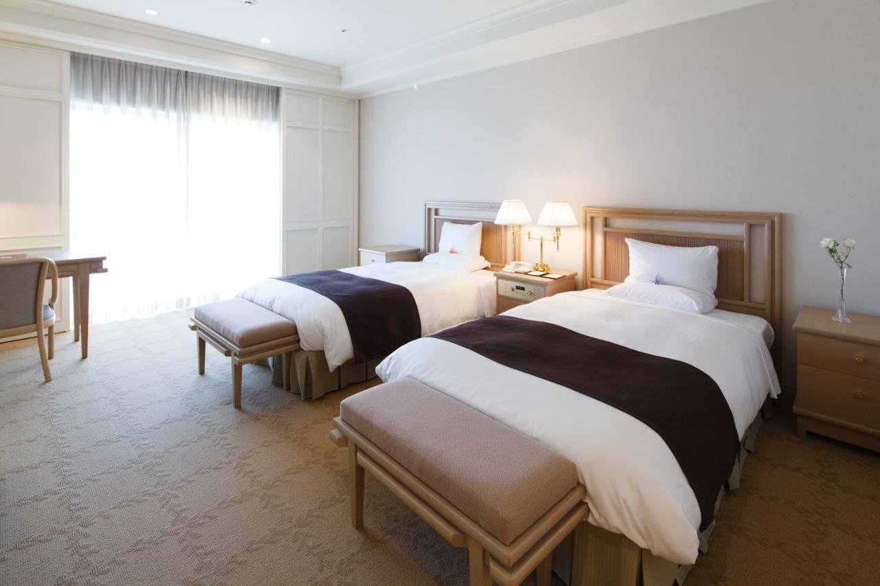 Okura Akademia Park Hotel Kisarazu Extérieur photo