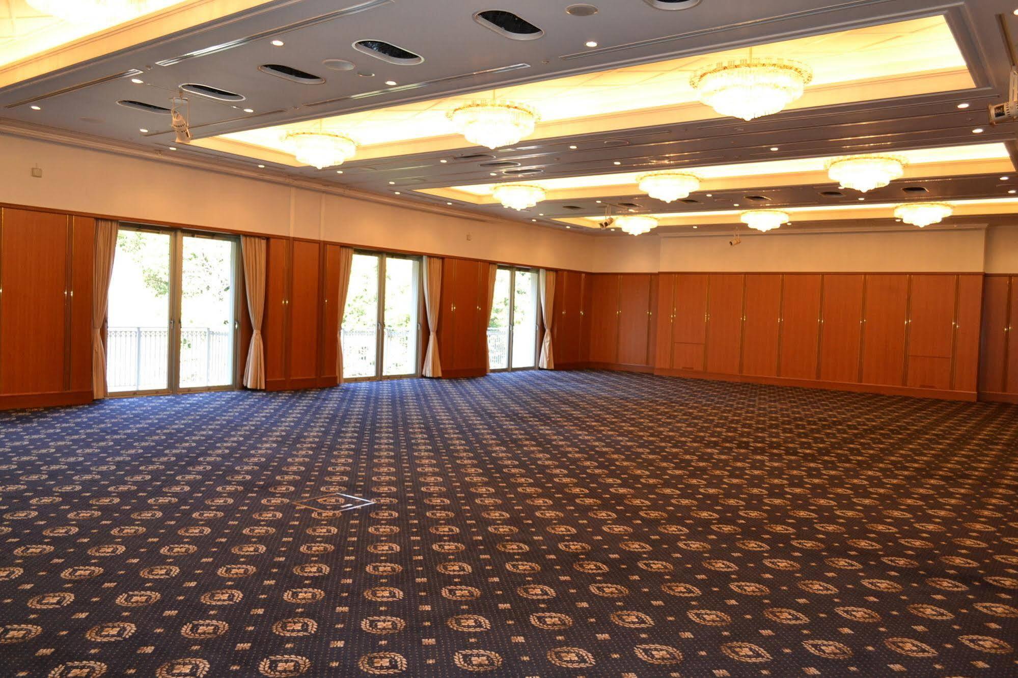 Okura Akademia Park Hotel Kisarazu Extérieur photo